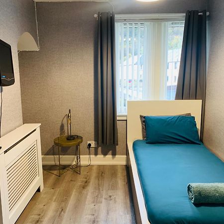 Nevis Rooms - Self Check In With Free Onsite Parking Inverlochy المظهر الخارجي الصورة