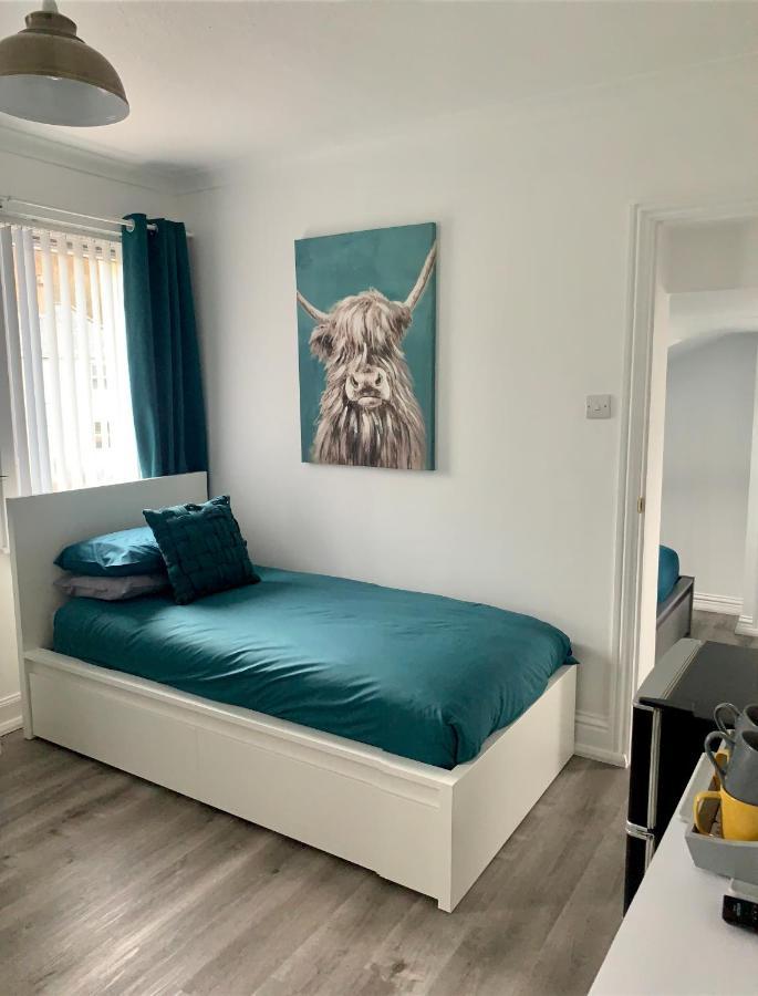 Nevis Rooms - Self Check In With Free Onsite Parking Inverlochy المظهر الخارجي الصورة
