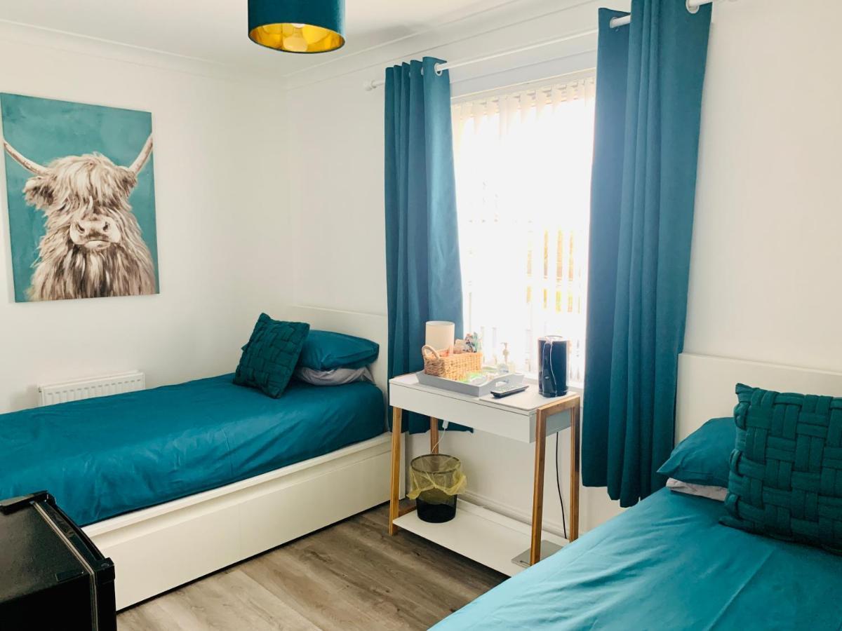Nevis Rooms - Self Check In With Free Onsite Parking Inverlochy المظهر الخارجي الصورة
