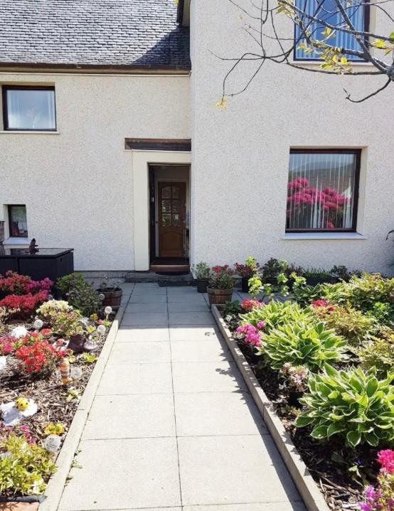 Nevis Rooms - Self Check In With Free Onsite Parking Inverlochy المظهر الخارجي الصورة